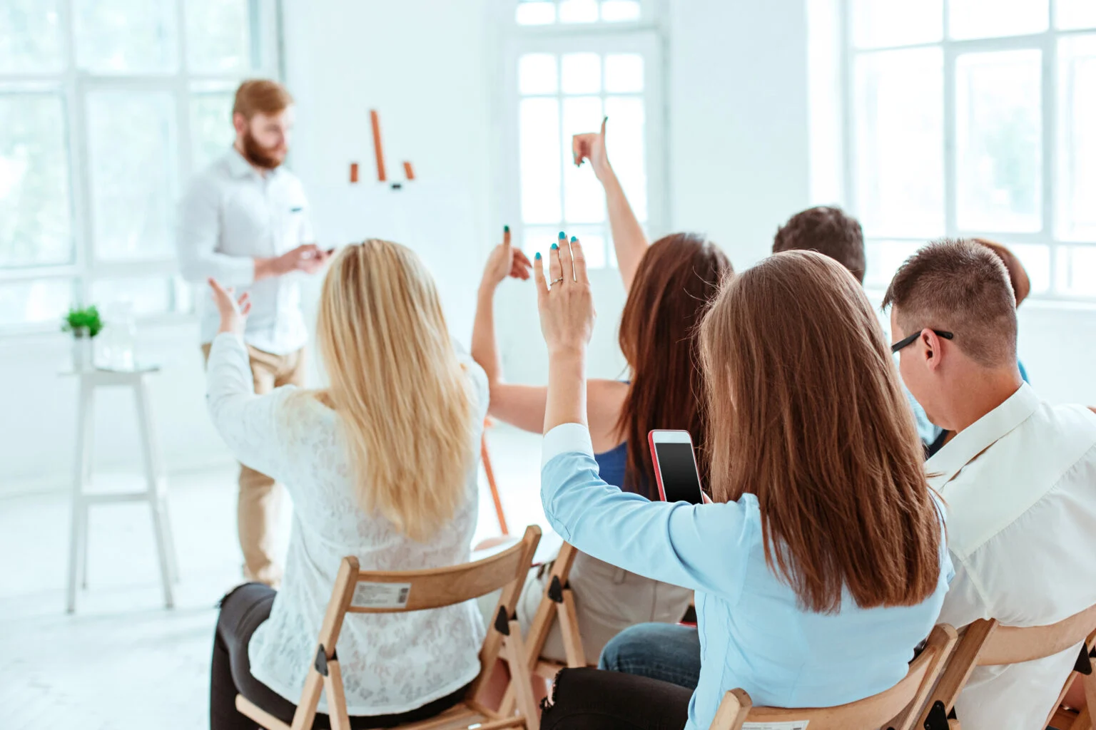 Grupo de personas en un taller de Caritucoach